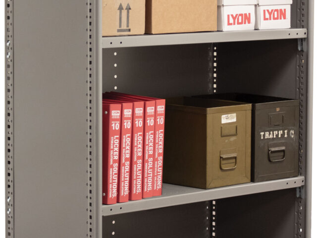 Lyon 2000 series closed beaded post shelving close up