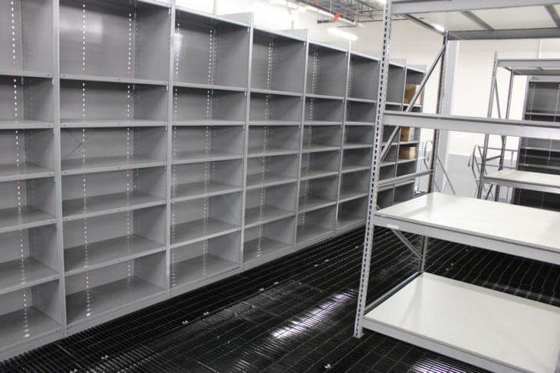 8000 Series Shelving Adjustable Shelves